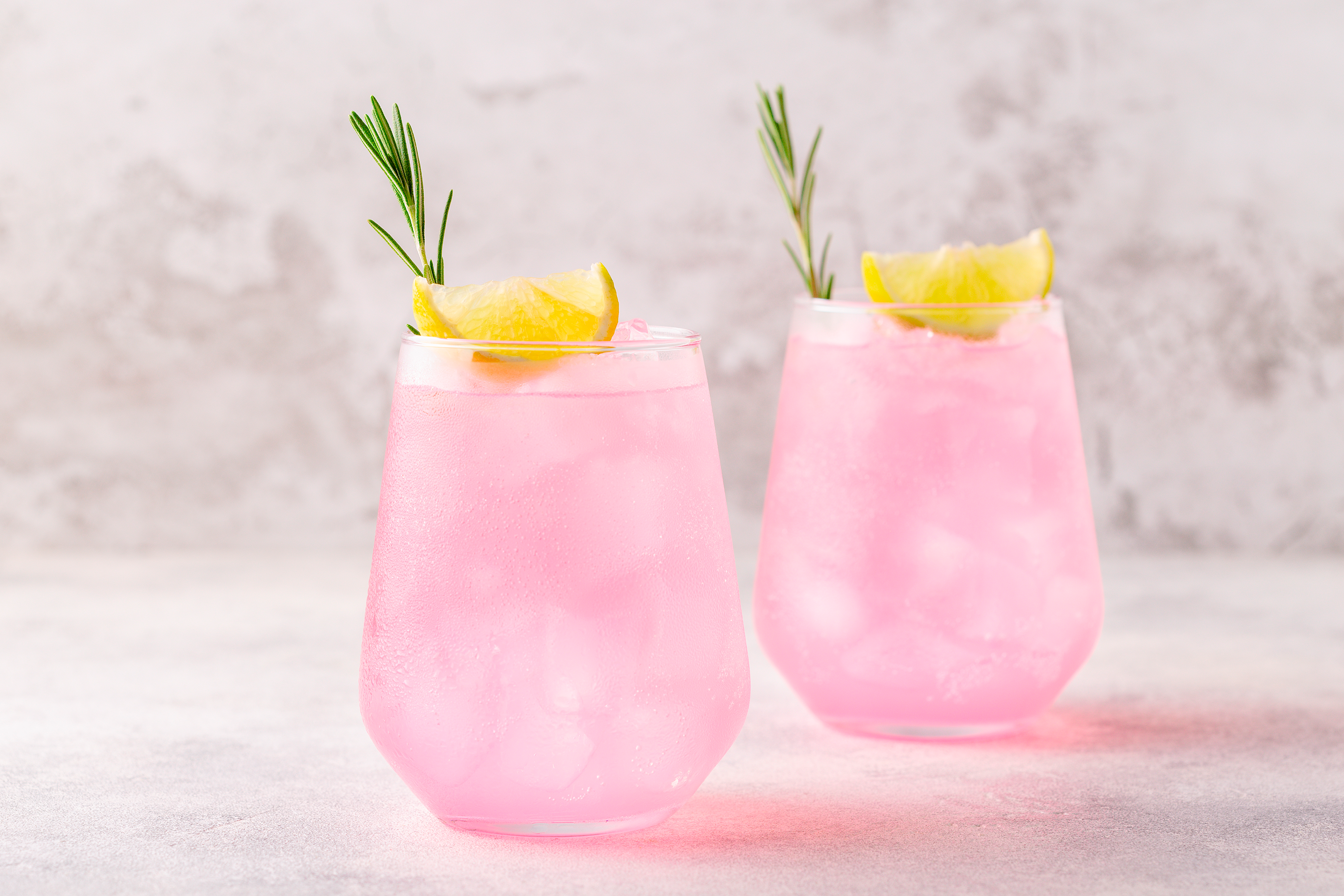 Cóctel Pink Tom Collins